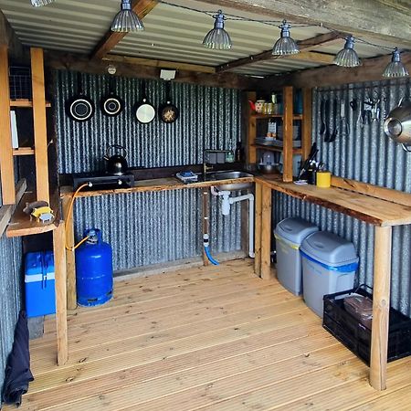 Bronfelen Yurt Hotel Cynghordy Eksteriør billede